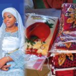 PARAKOU: El-hadja Malyatou Dramane pose un acte de générosité à l&rsquo;orphelinat Sabouyo de GRAFEP ONG. -NordBenin